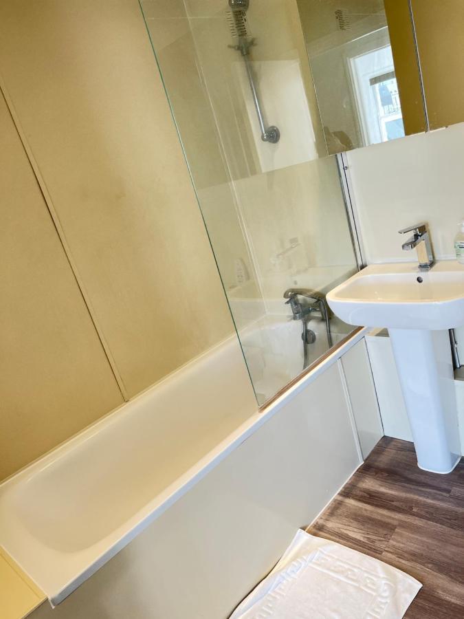 Entire Two Double Bedrooms Flat With River Yare View H6 Great Yarmouth Eksteriør bilde