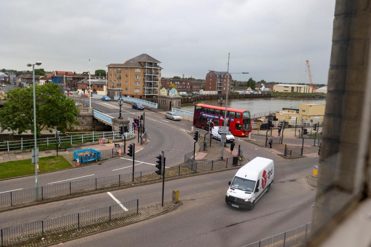 Entire Two Double Bedrooms Flat With River Yare View H6 Great Yarmouth Eksteriør bilde